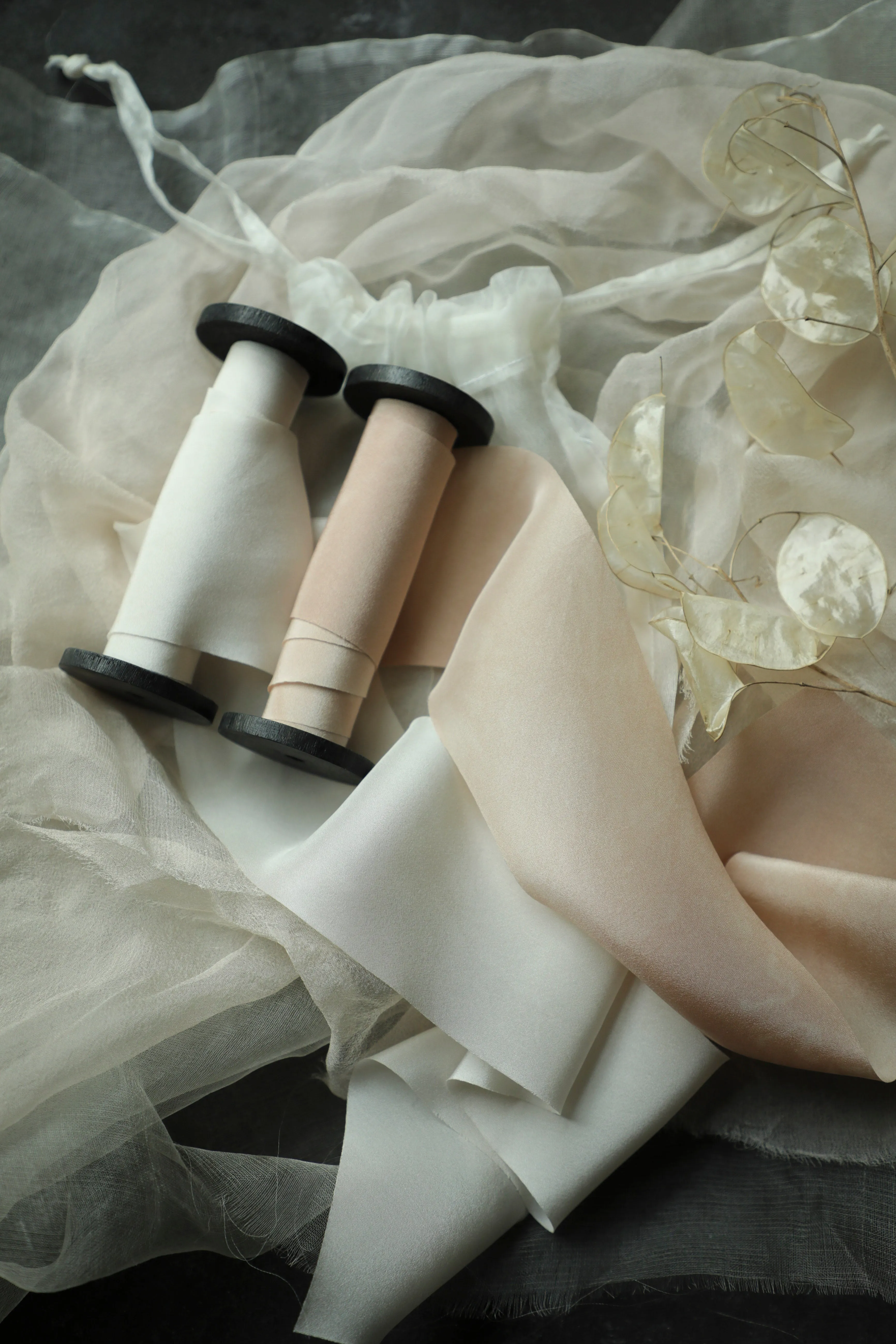 BRIDAL BOUQUET {Marbled Blush   Antique White}