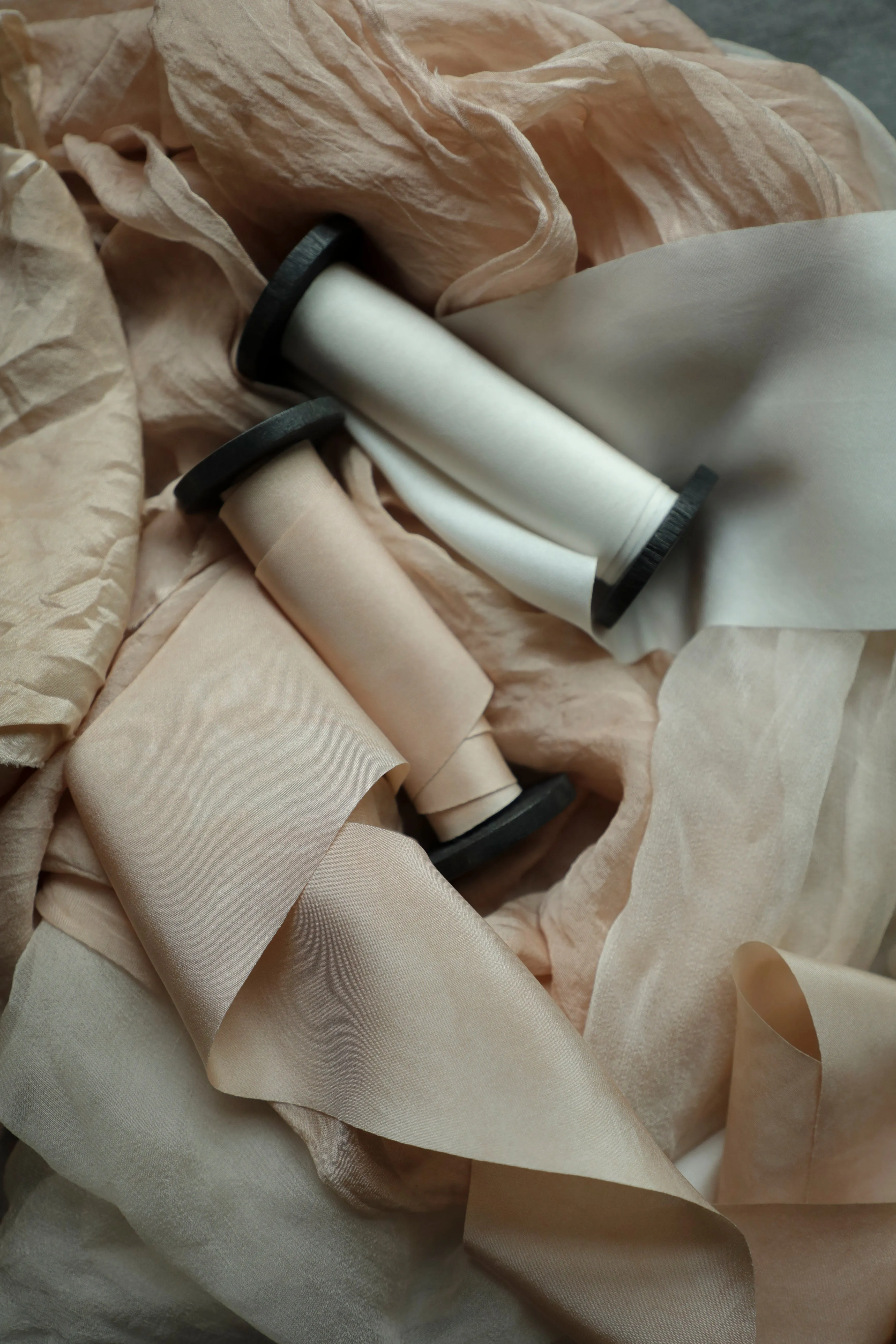 BRIDAL BOUQUET {Marbled Blush   Antique White}