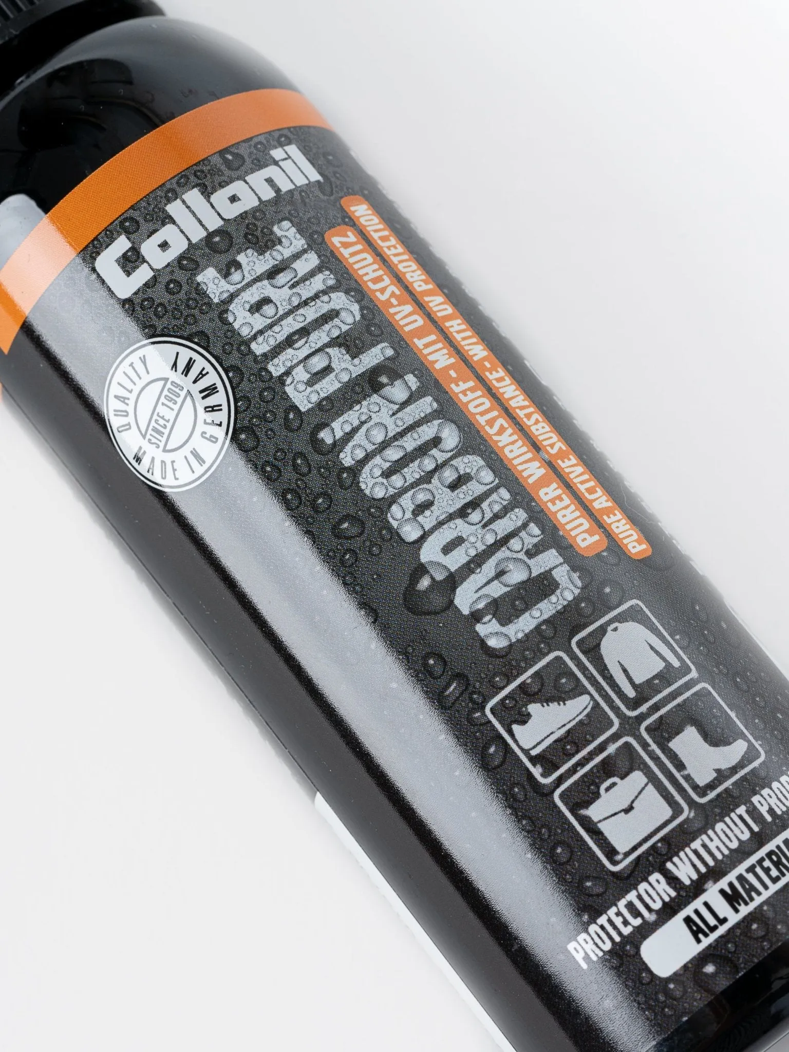 The Collonil Carbon Pure Spray - 100ml
